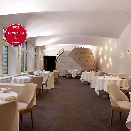 호텔 Relais & Chateaux La Maison Des Tetes 콜마