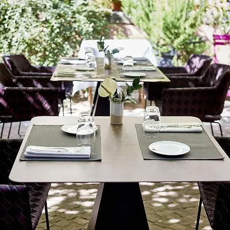 Relais & Chateaux La Maison Des Tetes 5*