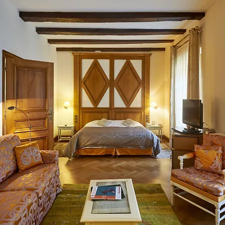 Relais & Chateaux La Maison Des Tetes Otel