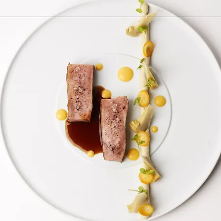 Relais&châteaux La Maison Des Têtes Hotel 5*