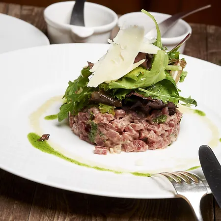 Otel Relais & Chateaux La Maison Des Tetes