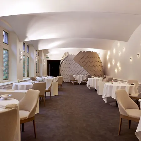 Hotel Relais&châteaux La Maison Des Têtes 5*