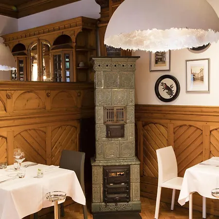 Relais & Chateaux La Maison Des Tetes 5* Colmar