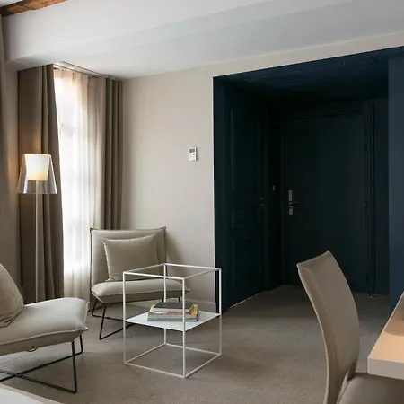 Relais & Chateaux La Maison Des Tetes 5* كولمار