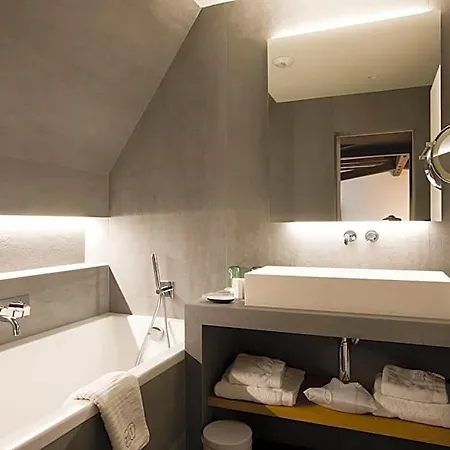 Relais & Chateaux La Maison Des Tetes