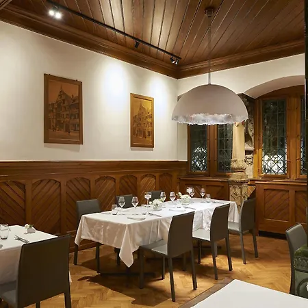 호텔 Relais & Chateaux La Maison Des Tetes