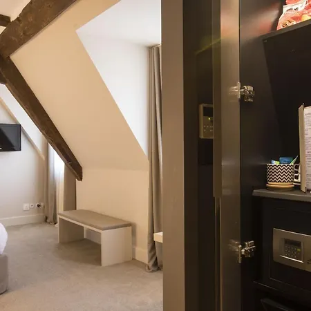 호텔 Relais & Chateaux La Maison Des Tetes 콜마