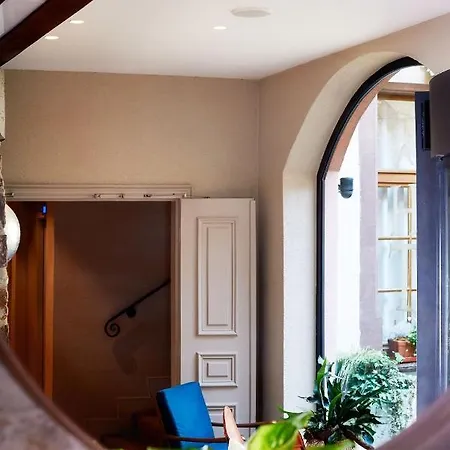 Relais & Chateaux La Maison Des Tetes Szálloda Colmar