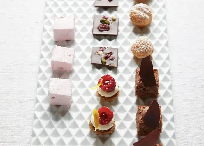 Relais & Chateaux La Maison Des Tetes Hotel