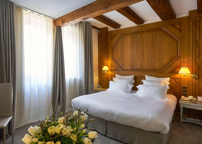 Relais & Chateaux La Maison Des Tetes 5*