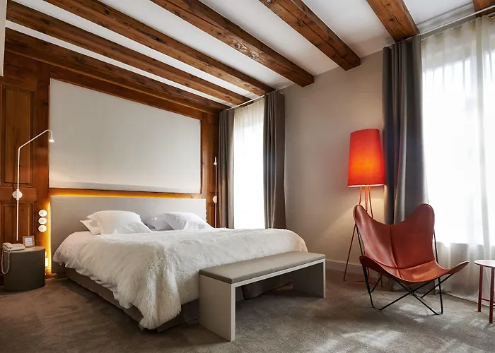 Hotel Relais & Chateaux La Maison Des Tetes 5*