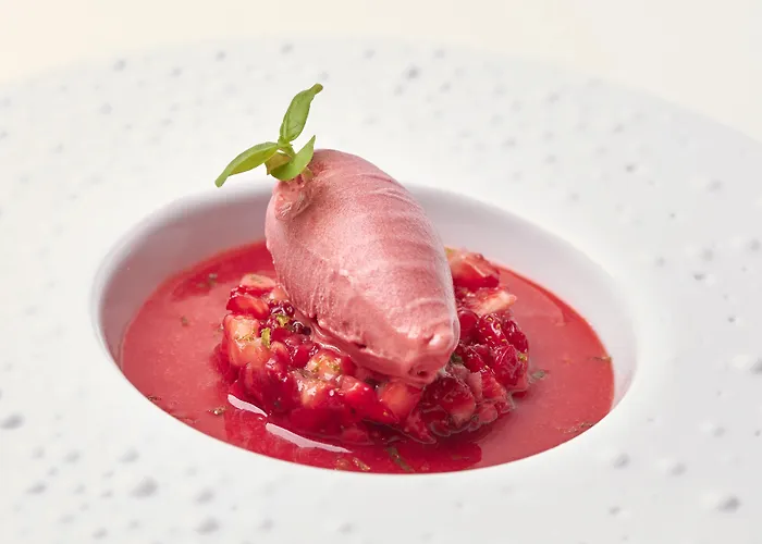 Hotel Relais & Chateaux La Maison Des Tetes 5*