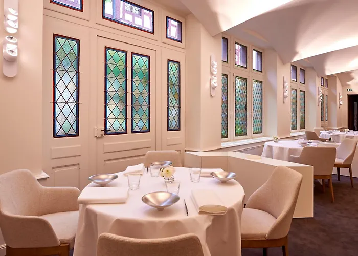 Relais & Chateaux La Maison Des Tetes Hotel 5*