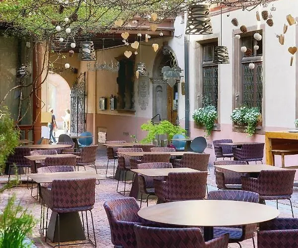 Relais & Chateaux La Maison Des Tetes Colmar